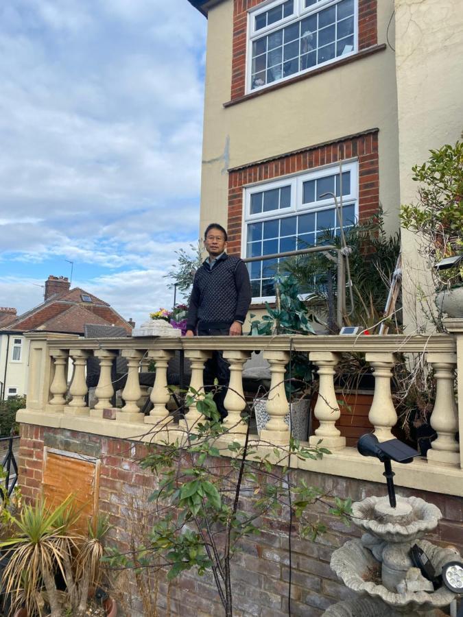 Big Home In London, Forest Hill ภายนอก รูปภาพ